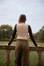 Tweed WBC-14