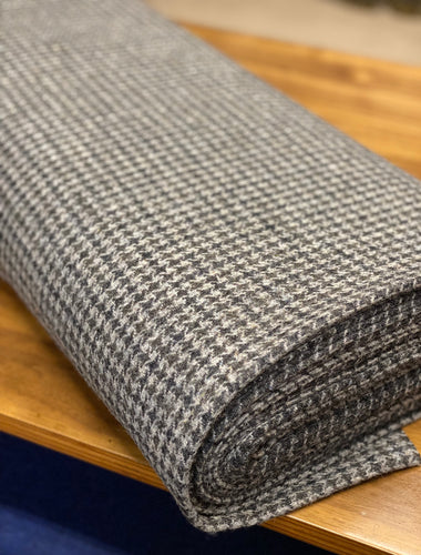 Grey Houndstooth Tweed