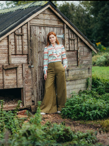 High waisted, wide leg trousers