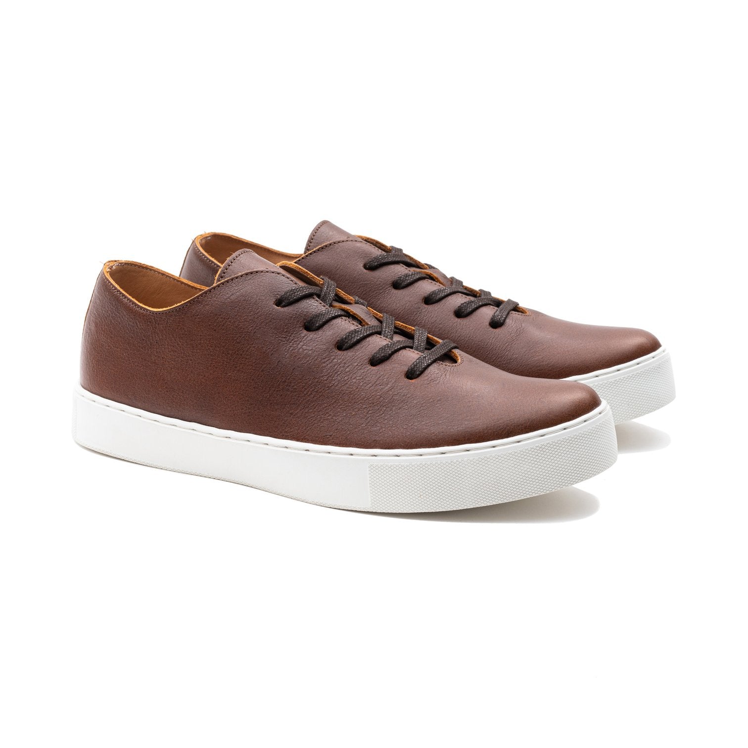 Wholecut sneaker cheap